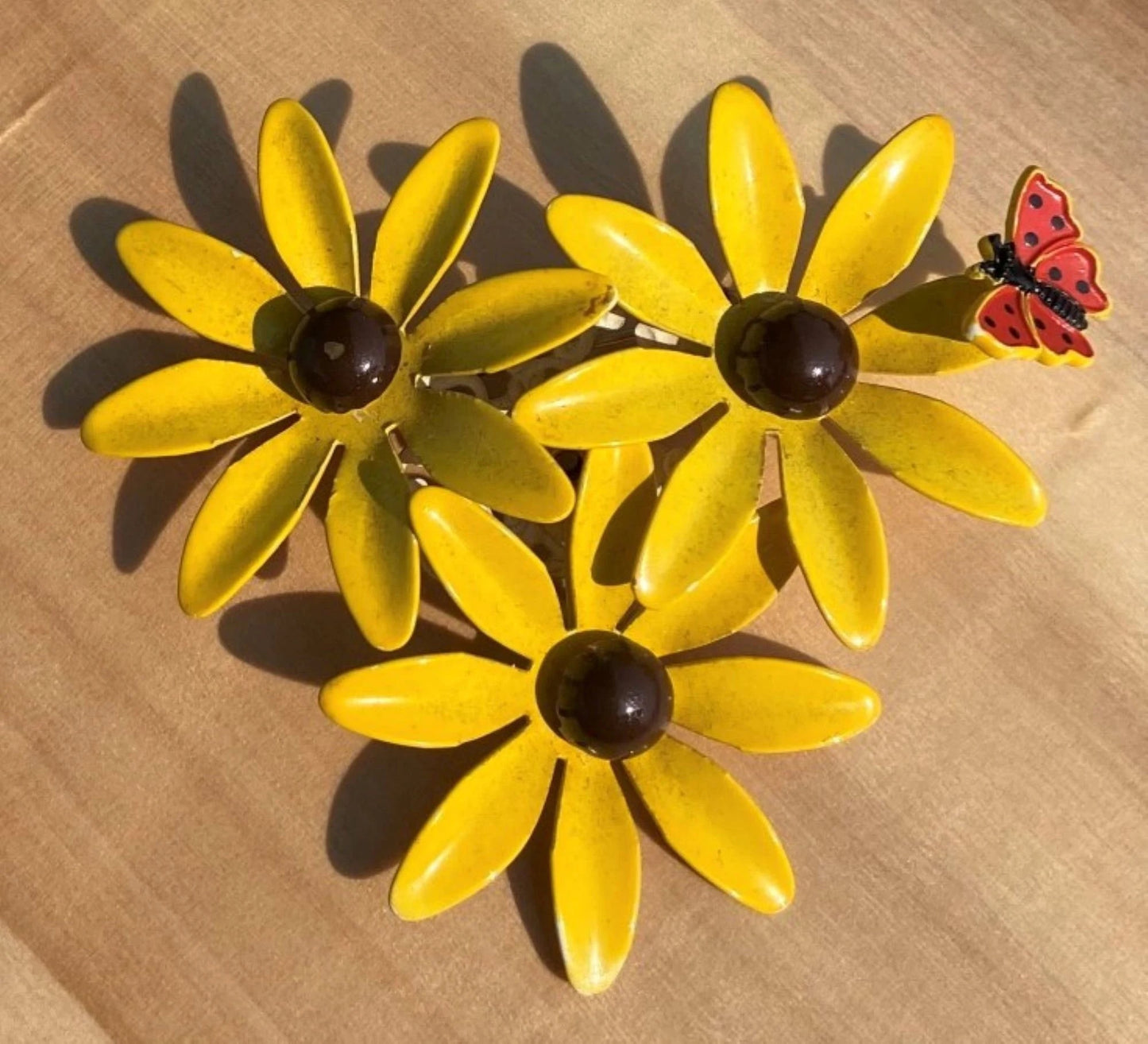 Vintage Lady Bug on Daisy Brooch